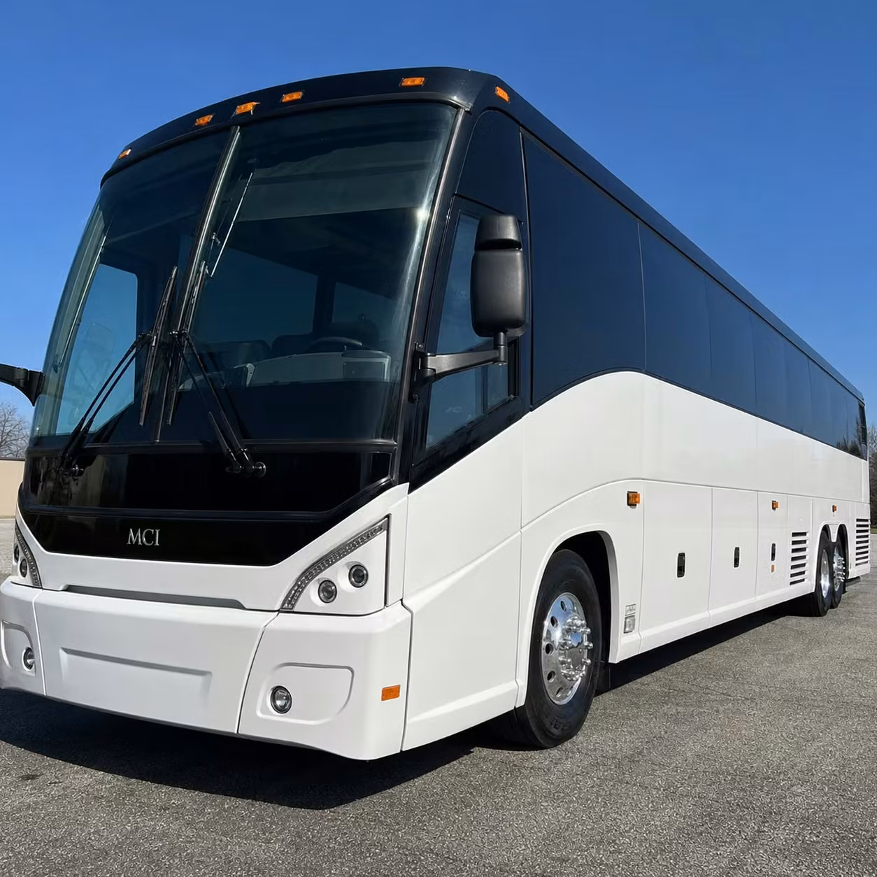 davenportcoachbusservice com helps you find wedding transportation that fits your guest count and budget