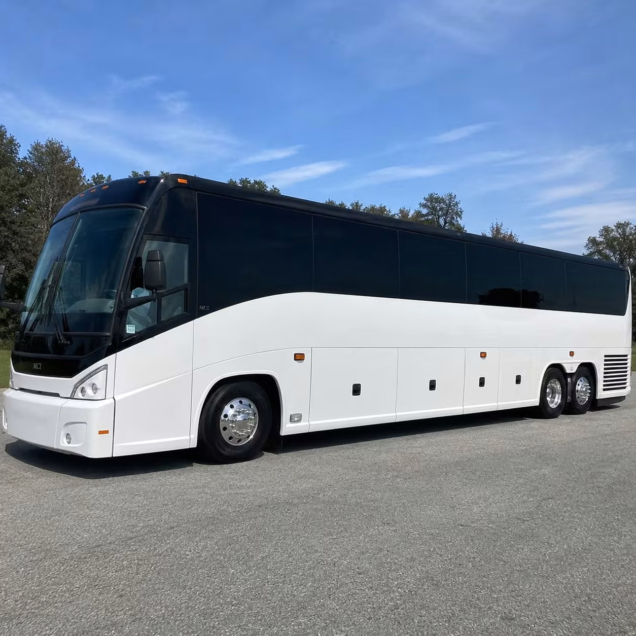 long distance charter bus rentals from davenport to chicago and beyond