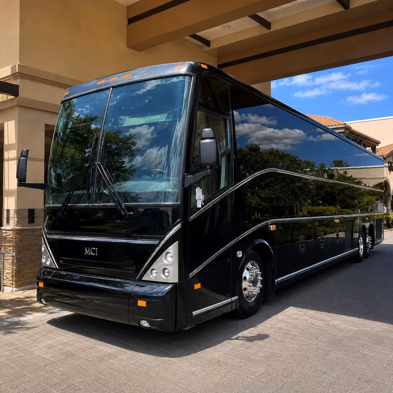 wedding shuttle services transportation in davenport